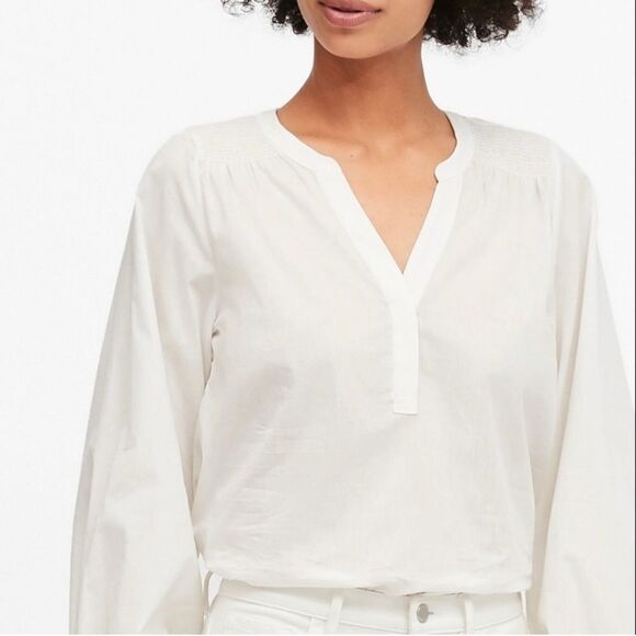 Banana Republic Tops - Banana Republic Ivory V-Neck Blouse
